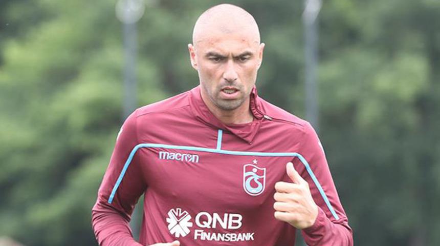 Trabzonspor'un Burak Yılmaz'ın i&ccedil;in Beşiktaş'tan istediği rakam 4.5 milyon Euro