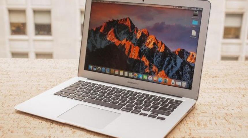 Apple'dan b&uuml;t&ccedil;e dostu MacBook geliyor!