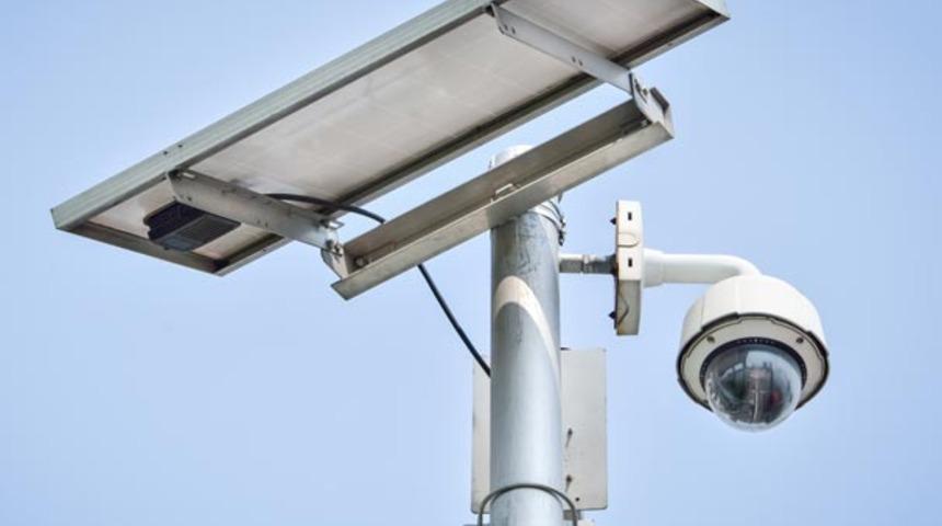 ABD'nin Ankara B&uuml;y&uuml;kel&ccedil;iliği'ne ateş eden saldırganlar kameralara yakalanmamak i&ccedil;in led ampul kullanmışlar