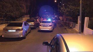 İzmir'de kız arkadaşını korkutmak için sokağa ses bombası atan şahıslar operasyonla yakalandı