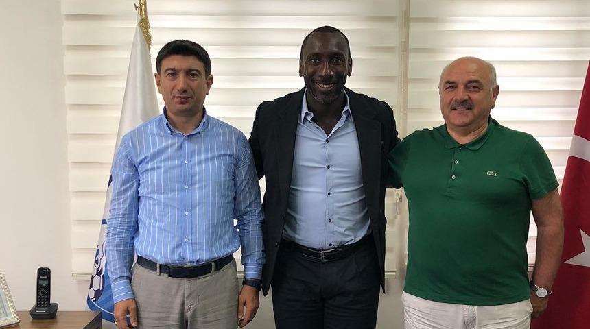 B&uuml;y&uuml;kşehir Belediye Erzurumspor Hasselbaink haberlerini yalanladı!