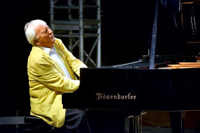 Gümüşlük te Alman piyano virtüözü Richter sahneye çıktı 3