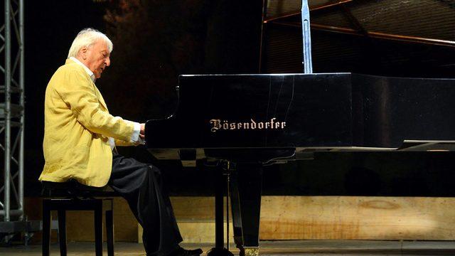 Gümüşlük'te Alman piyano virtüözü Richter sahneye çıktı