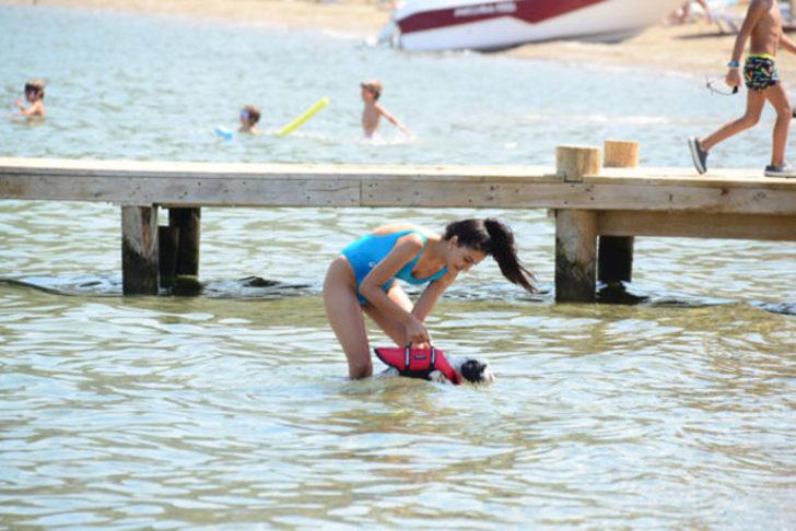 Şilan Makal plajın gözdesi oldu! G3