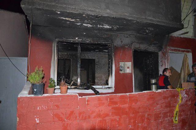 Gelibolu'daki ev yangınında 5 yaşındaki Tuğba Melek öldü