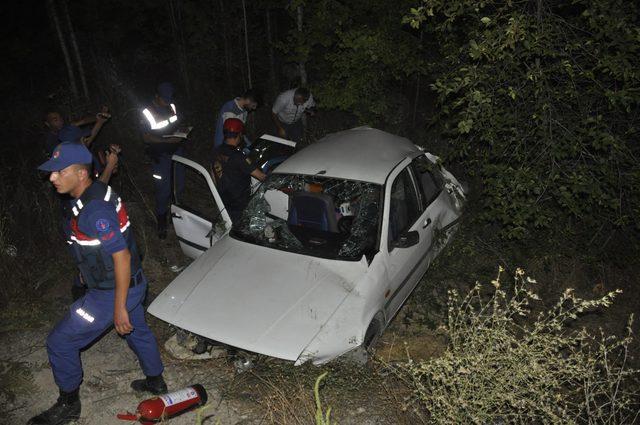 Otomobil ile üç tekerli motosiklet çarpıştı: 10 yaralı