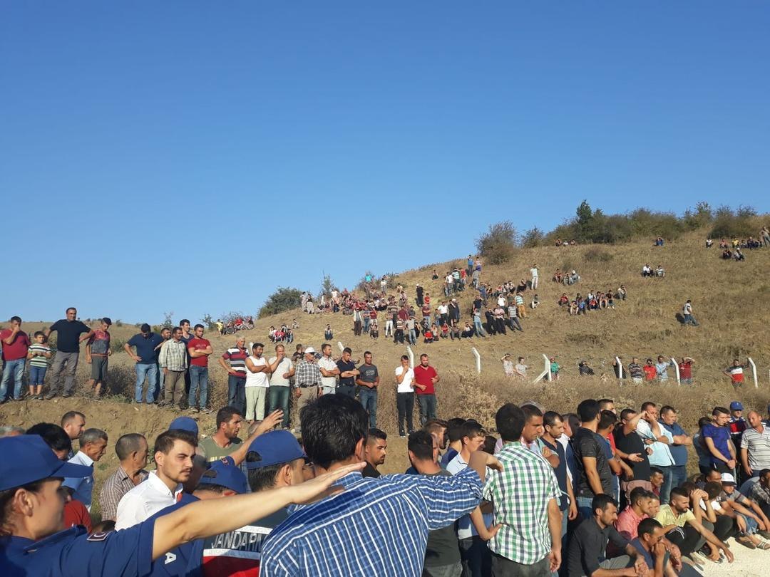 Balıkesir'de kahreden an! Cenazeleri birer birer b&ouml;yle &ccedil;ıkardılar