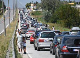 Kapıkule'de çift sıra 6 kilometrelik gurbetçi kuyruğu