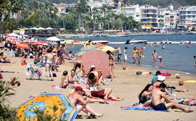 Marmaris'te 1,5 milyon kişi bayramda tatil yaptı