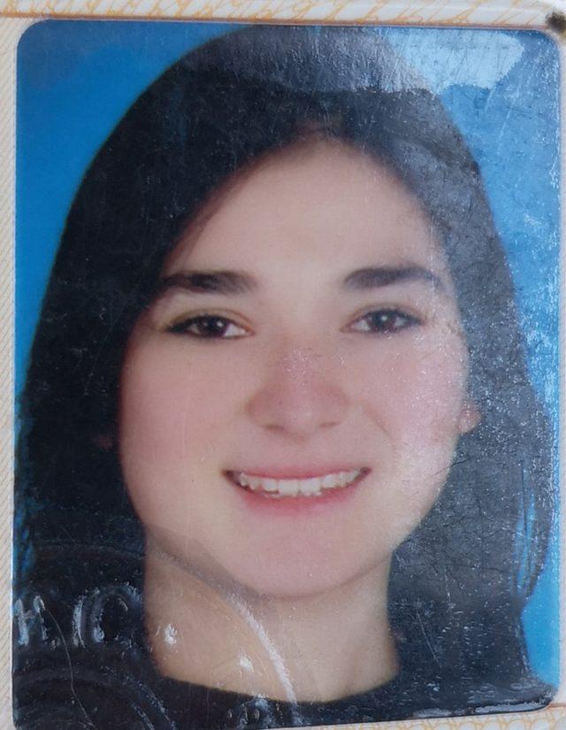 Karnındaki bebeğiyle eşini, g&ouml;zyaşlarıyla uğurladı 4