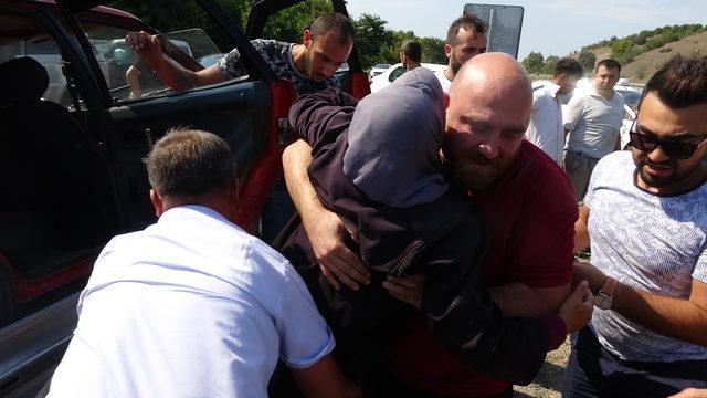 Balıkesir-İzmir yolunda kaza: 3 yaralı