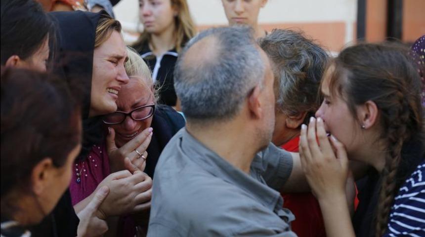 Organlarıyla 4 kişiye hayat veren Aleyna gözyaşlarıyla uğurlandı