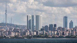 Guardian: 'Türk Lirası'ndaki krizi İstanbul'un siluetinde görmek mümkün'