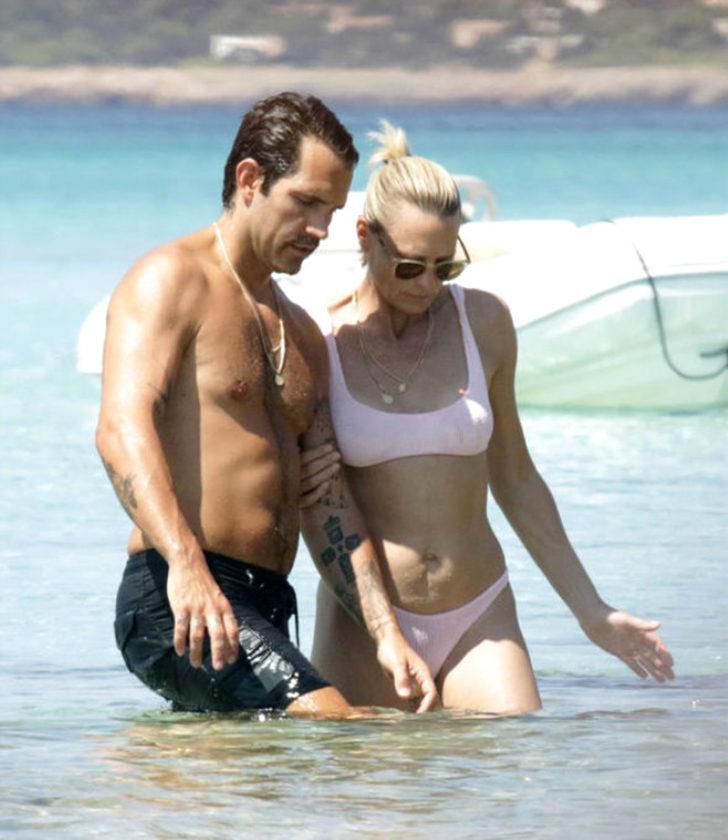 Balayında kocasının sırtına oturdu! G3