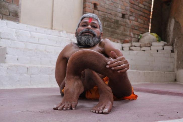 Kemikleri bükülen rahip hayrete düşürdü G5