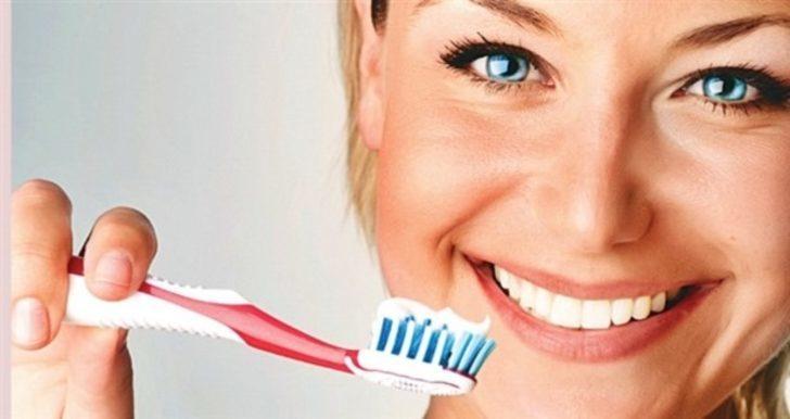 Ağız kokusu neden oluşur? Ağız kokusu nasıl önlenir? Ağız kokusu ilacı var mı? Ağız kokusu giderme yöntemleri neler? G5