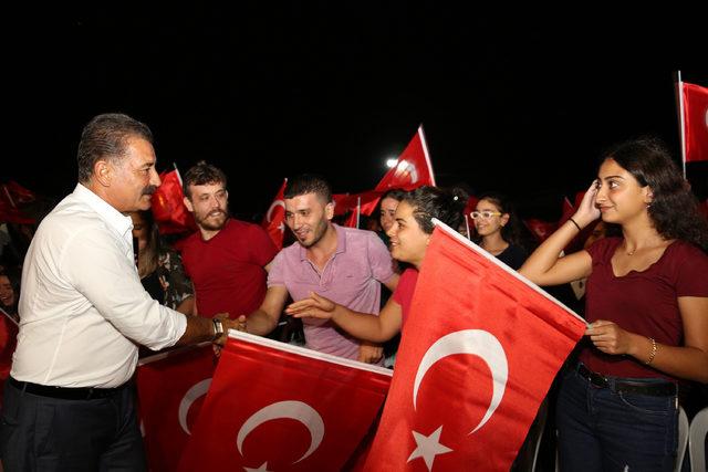 Emre Aydın, yayla şenliğinde coşturdu