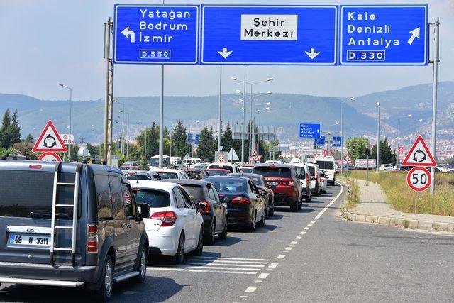 Muğla'daki tatilciler dönüş yolunda