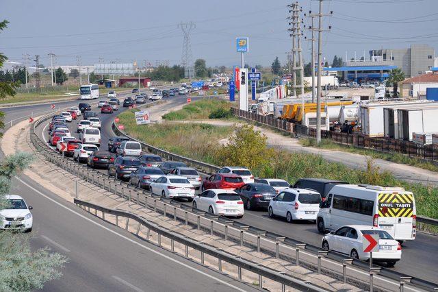 Bursa'da tatilcilerin dönüş çilesi