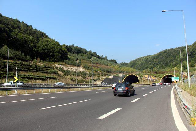 Tatil dönüşü Bolu'da trafik rahat