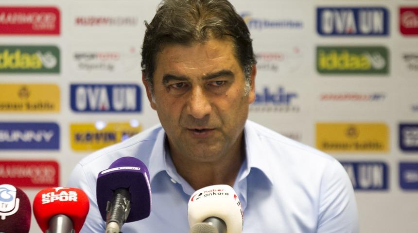 &Uuml;nal Karaman: Mete Kalkavan hatalı kararlar verdi