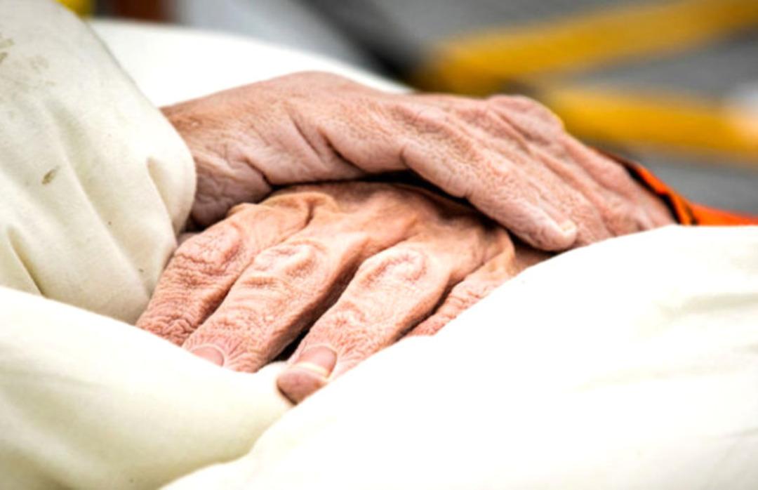 55 saat suda kaldı, elleri bu hale geldi! 