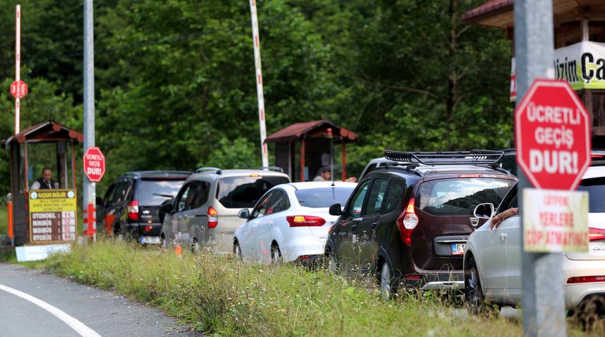 Ayder Yaylası, bayramda&nbsp;doldu, taştı