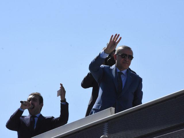 Erdoğan: Bizi bölemeyecek, parçalamayacaklar