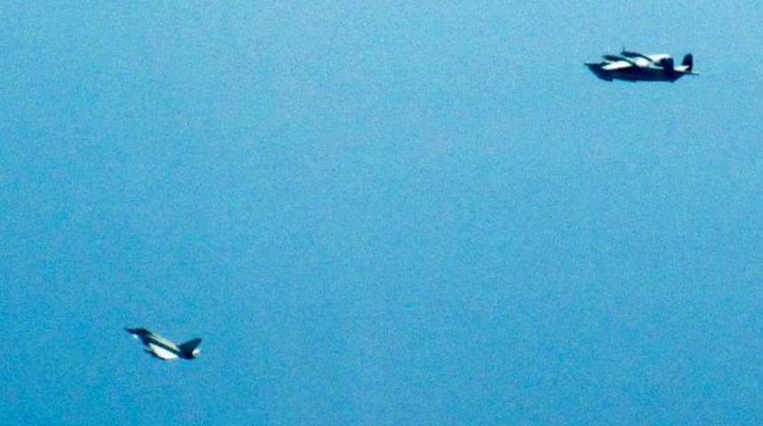 Havada tehlikeli yakınlaşma b&ouml;yle g&ouml;r&uuml;nt&uuml;lendi!