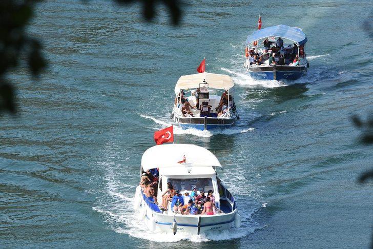 Güney Ege yerli turistle "bayram" etti  G4