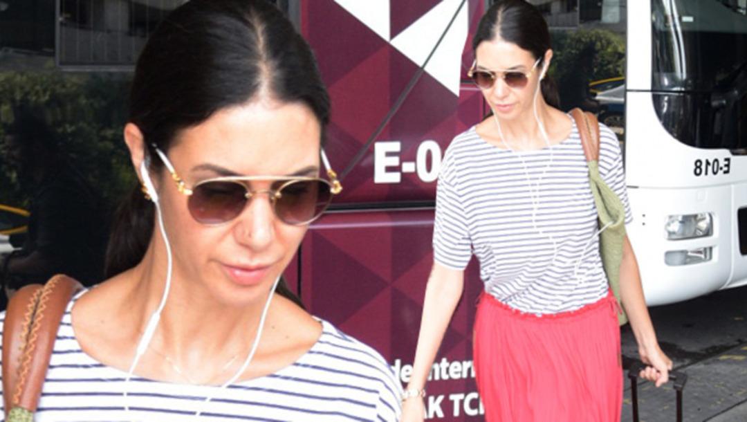 Ahu tek başına d&ouml;nd&uuml;