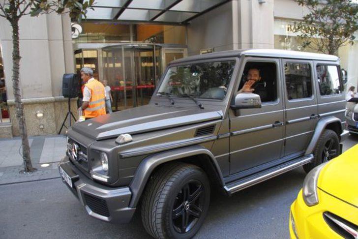 18 yaşındaki Aleyna Tilki 700 bin liralık otomobil aldı! G3