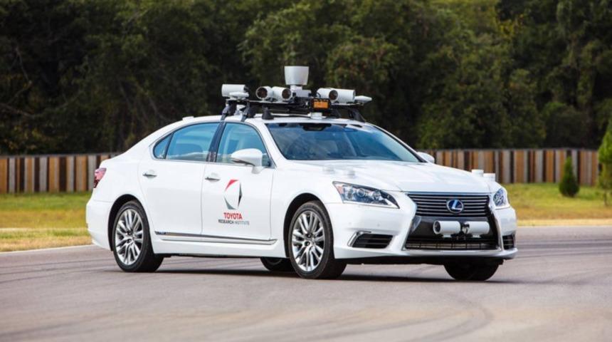 Toyota Uber'e otonom sürüş yatırımı yapıyor