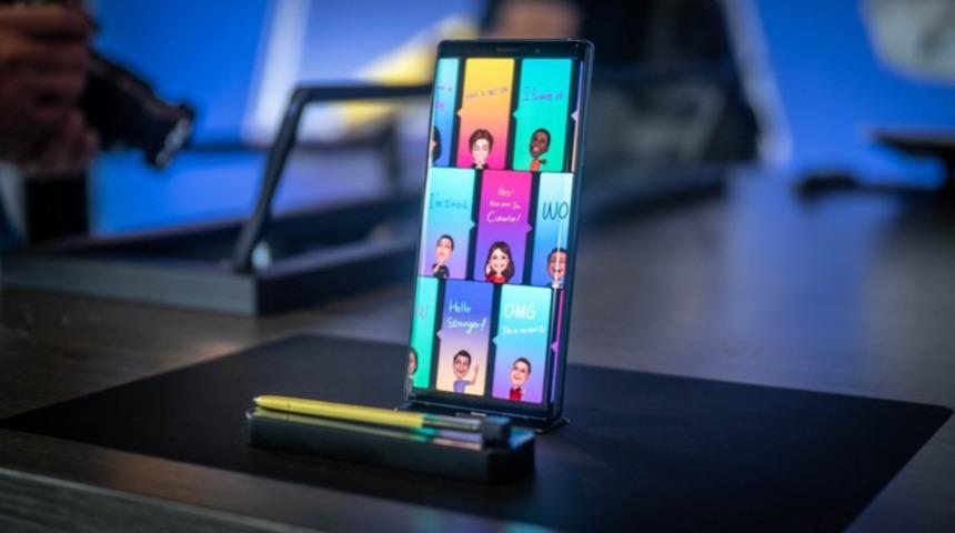 Samsung Galaxy Note 9 alana Gear VR hediye!