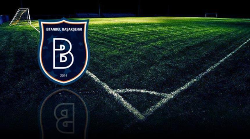 Medipol Başakşehir Mısırlı sol bek  Karim Hafez'i İstanbul'a getirdi