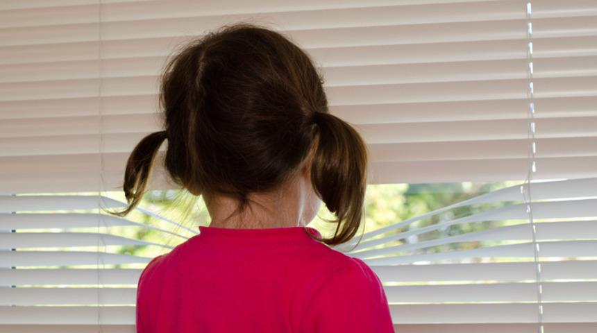 İğrenç olay! 7 yaşındaki kız çocuğuna kabusu yaşattı