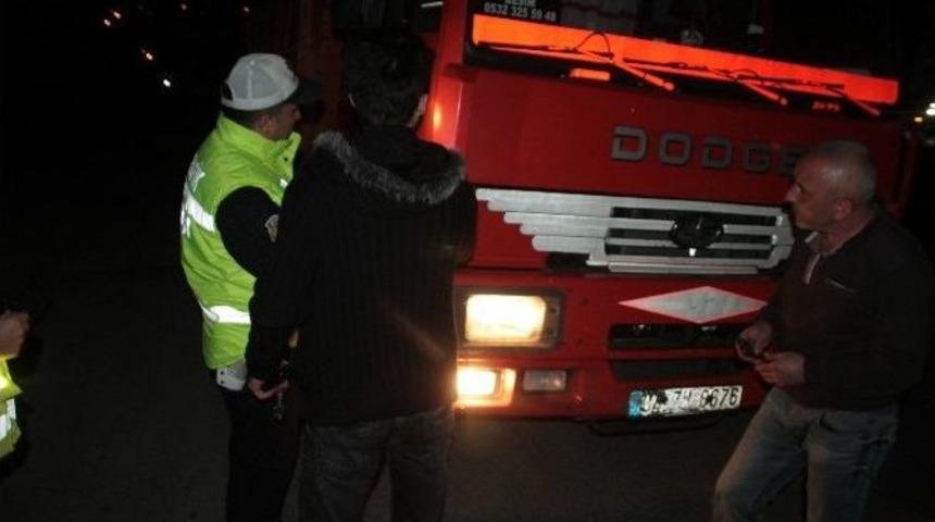 İki S&uuml;r&uuml;c&uuml; Arasında Ayna Tartışması Sinirleri Gerdi