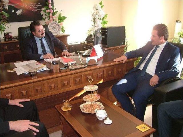 Gençlik Hizmetleri Ve Spor İl Müdürü Nevzat İnanç’tan Tuşba İlçe Milli Eğitim Müdürü Ceylani’ye İadeyi Ziyaret 2