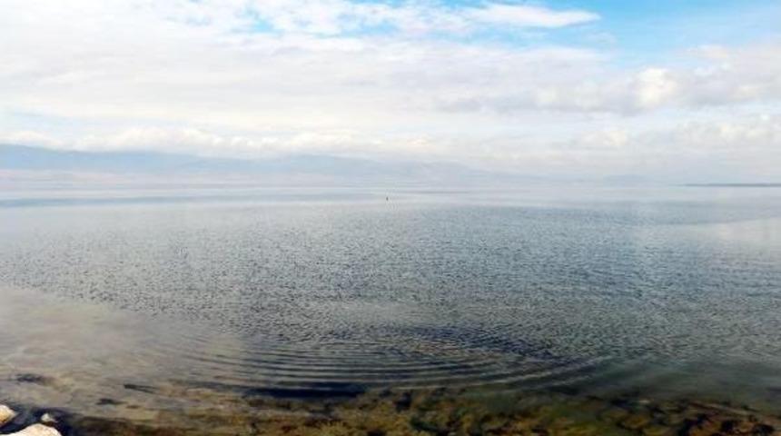 Burdur G&ouml;l&uuml; '&ouml;l&uuml;yor'