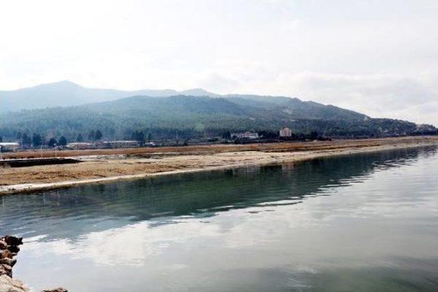 Burdur Gölü 'ölüyor'