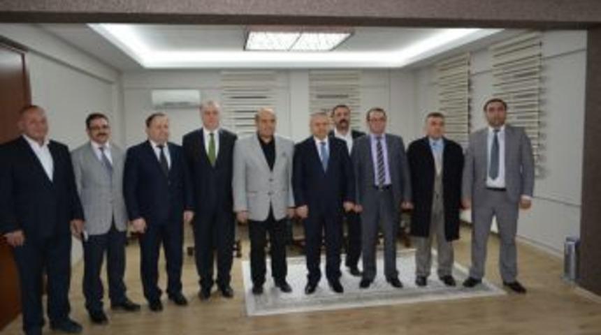 Sancaktepe Kaymakamı &Ouml;zcan&rsquo;a Tokat Dostluk Grubundan ziyaret