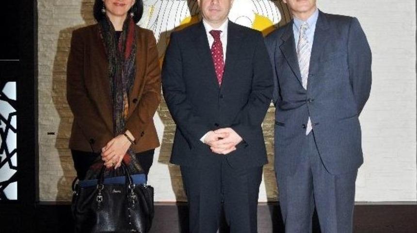 Abd M&uuml;steşarından Sel&ccedil;uk&rsquo;a Ziyaret