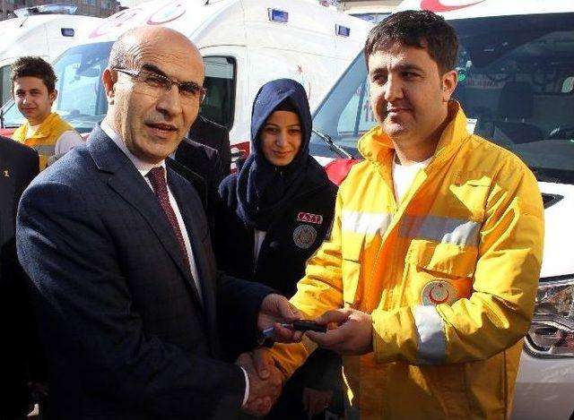 Ambulanslar İstasyonlara Dağıtıldı