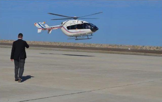 Bakan Elvan, Helikopterle Ordu-Giresun Havalimanı Pistine Indi