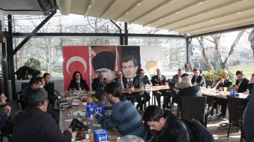 Ak Parti Tekirdağ İl Başkanlığı Basın Mensupları İle Bir Araya Geldi
