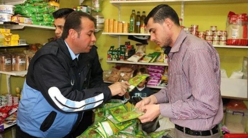 Bakkal D&uuml;kkanında İla&ccedil; Ve Tarihi Ge&ccedil;miş Baharatlar Ele Ge&ccedil;irildi