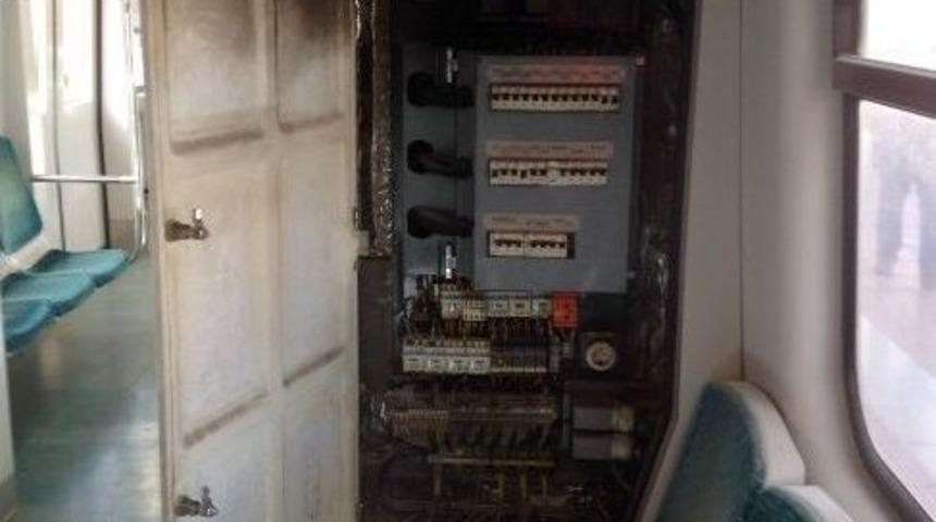 İzmir&rsquo;de Tren Patlaması: 7 Yaralı