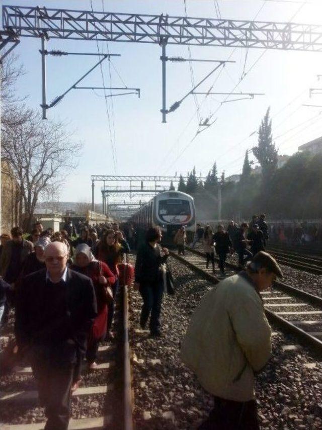 İzmir’de Tren Patlaması: 7 Yaralı