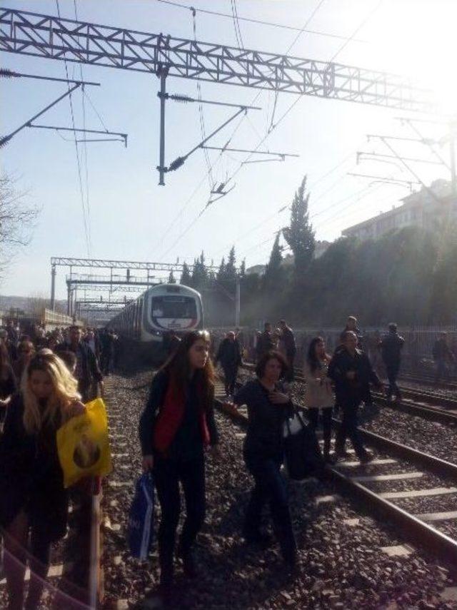 İzmir’de Tren Patlaması: 7 Yaralı