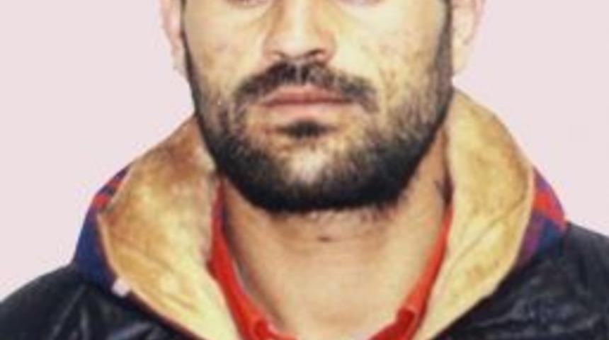 550 Lira Karşılığında Belediye Binasına Sıktı Tutuklandı